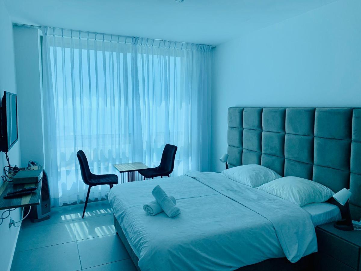 C Tower Apartments نتانيا المظهر الخارجي الصورة