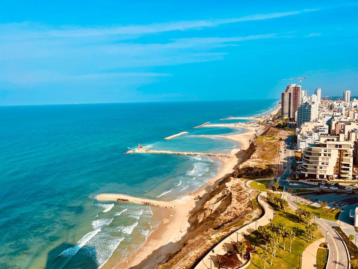 C Tower Apartments نتانيا المظهر الخارجي الصورة