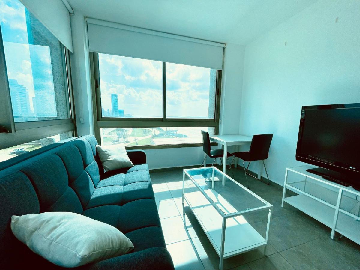 C Tower Apartments نتانيا المظهر الخارجي الصورة