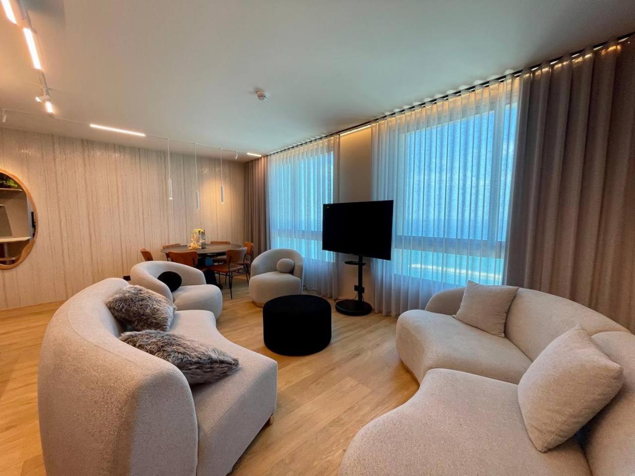 C Tower Apartments نتانيا المظهر الخارجي الصورة